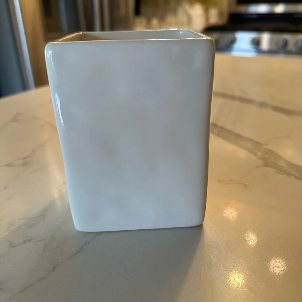 Rae Dunn Artisan Collection White Ceramic Piece